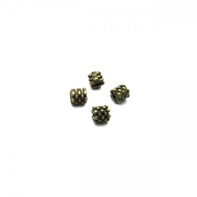 7x7mm žalvario sp. intarpai, 11vnt.