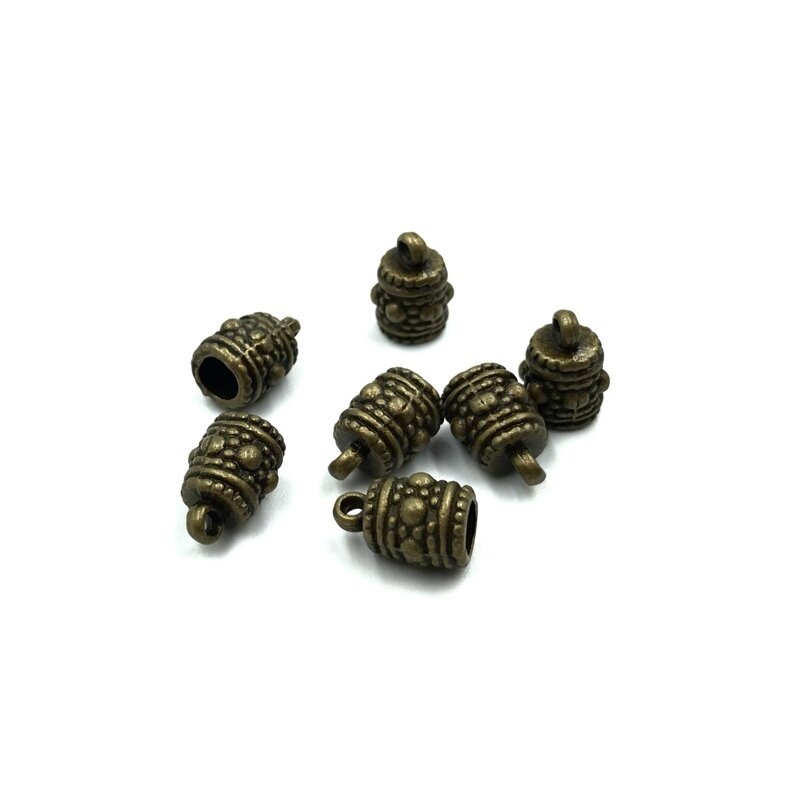 7x11mm žalvario sp. kepurėlės, 14vnt.