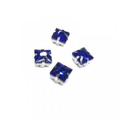 8mm mėlynos sp. kristalai sidabro sp. rėmeliuose, 4vnt