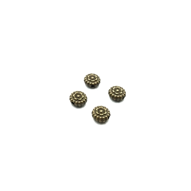 8x8mm žalvario sp. intarpai, 19vnt.