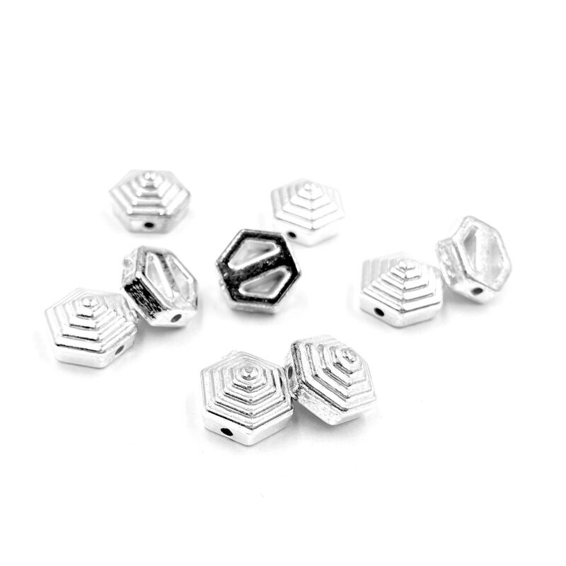 9x6mm sidabro sp. prisiuvamos plastiko kniedės, 10g (apie 33vnt.)
