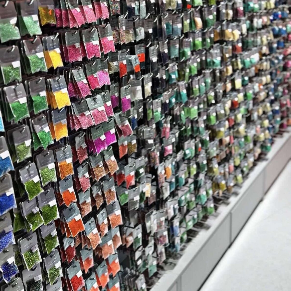 Biserio karoliukų mix, 50 pakuočių 2 Biserio karoliukų mix, 50 pakuočių 2