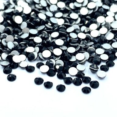 SS4 (1,7-1,8mm) juodos sp. ne hotfix stiklo kristalai, ±720vnt.